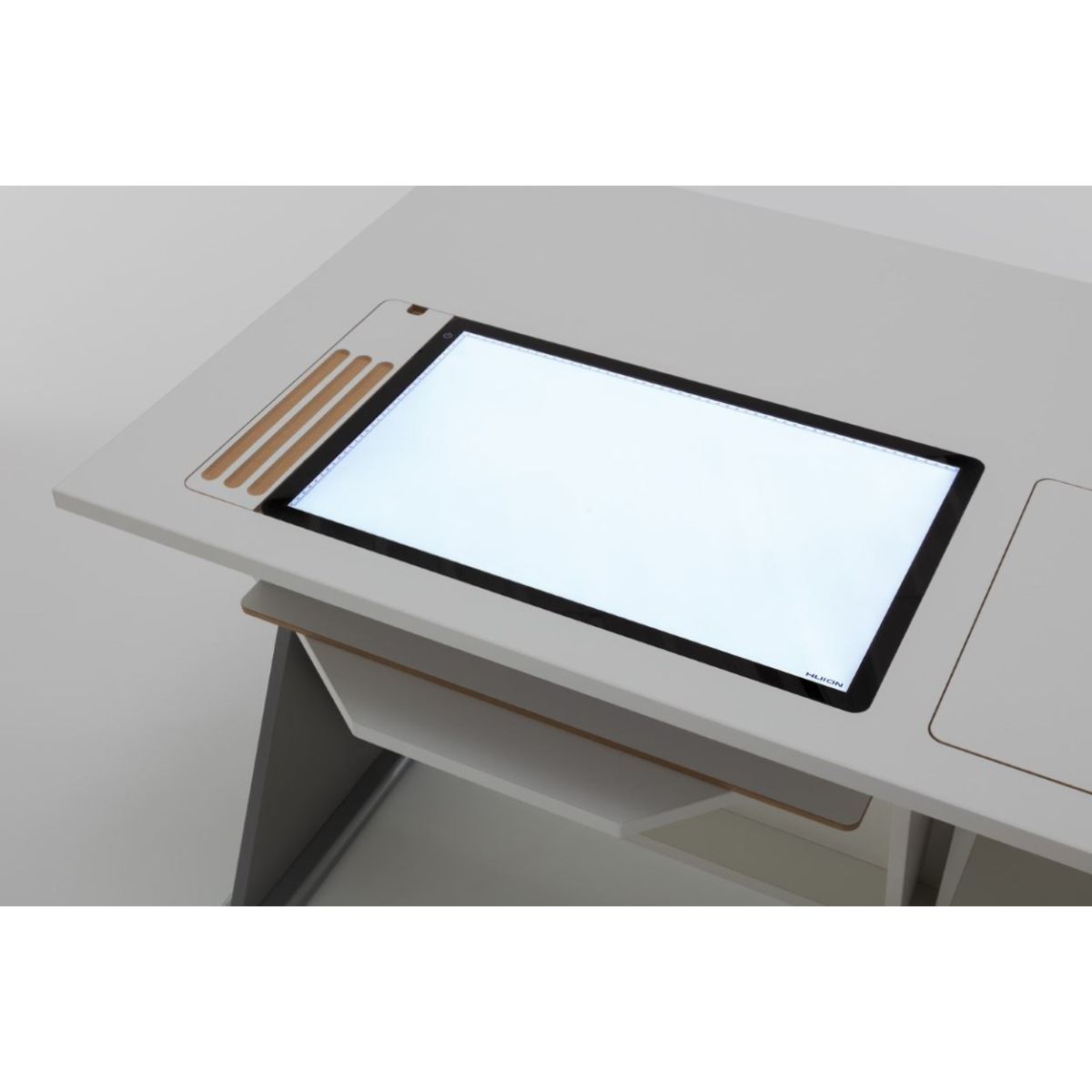 LED Lightpad hinterleuchtetes Panel im  Ausschnitt im Möbel Multi great
