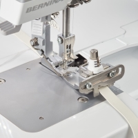 Bernina OV Gummibandfuß C 14 für L 890